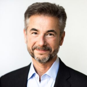 Ephraim Schachter Headshot
